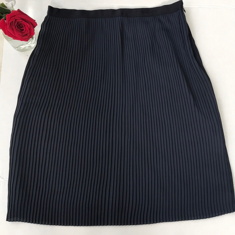 Brooks Brothers accordion pleat midi length skirt